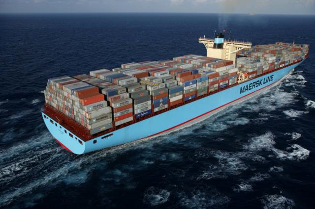 Emma Maersk, containers